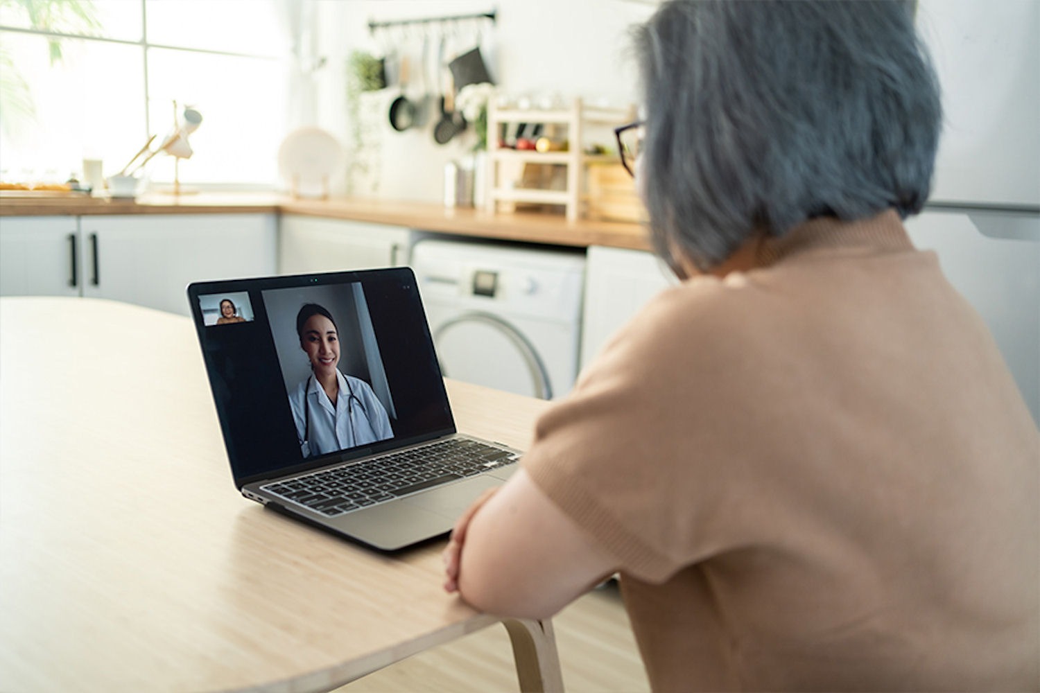 telehealth-addiction-treatment Adult addiction treatment telehealth